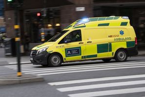 En man har avlidit efter fall från balkong. Arkivbild Fredrik Sandberg/TT