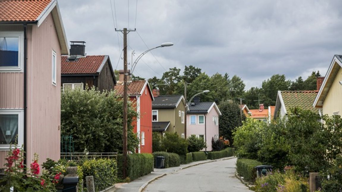 Andelen som känner sig trygga i sitt område har minskat från 92 till 81 procent. Foto: Judit Nilsson / SvD / TT.