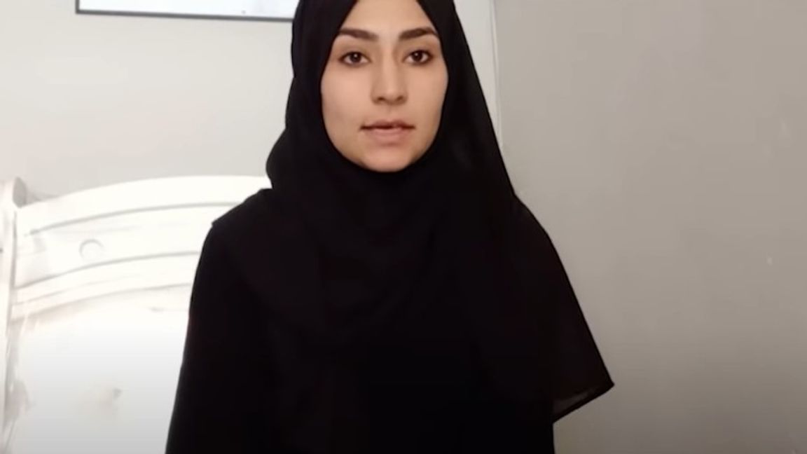 Najma Sadeqi tog farväl av sina följare den 18 augusti. Foto: Youtube/Afghan Insider