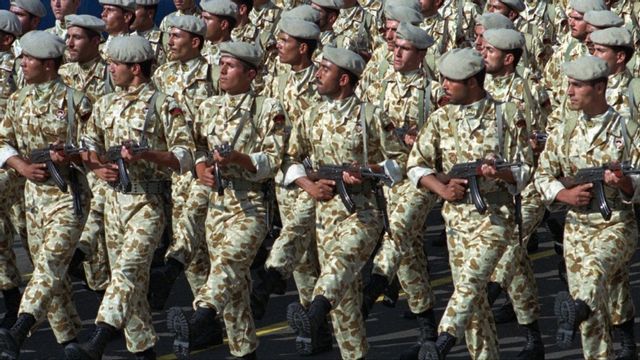 Irans islamiska revolutionsgarde är på marsch, även i Sverige. FOTO: MOHAMMAD SAYYAD / TT