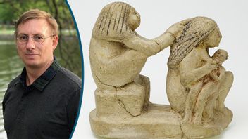 Kvinnor socialiserar sig på ett annat sätt än män. Foto: Public domain