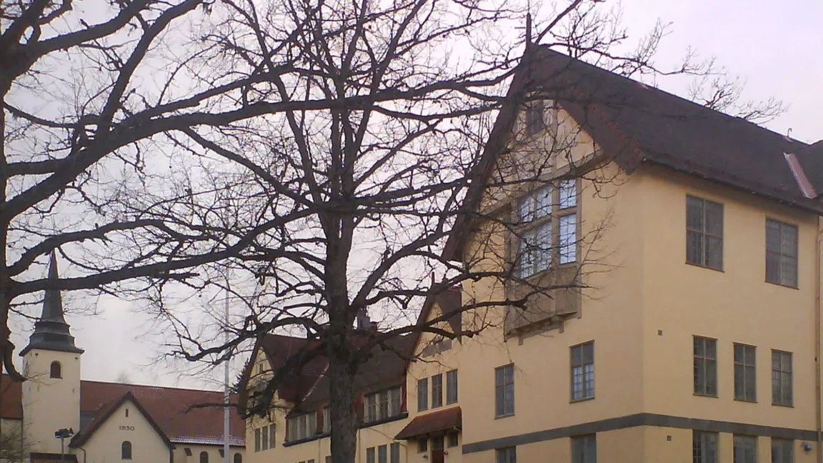 Lundsbergs skola i Värmland. Foto: Johanr, Public domain, via Wikimedia Commons
