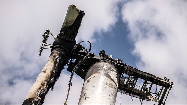 I maj totalförstördes ett vindkraftverk utanför Ystad i en brand. Foto: Johan Nilsson/TT
