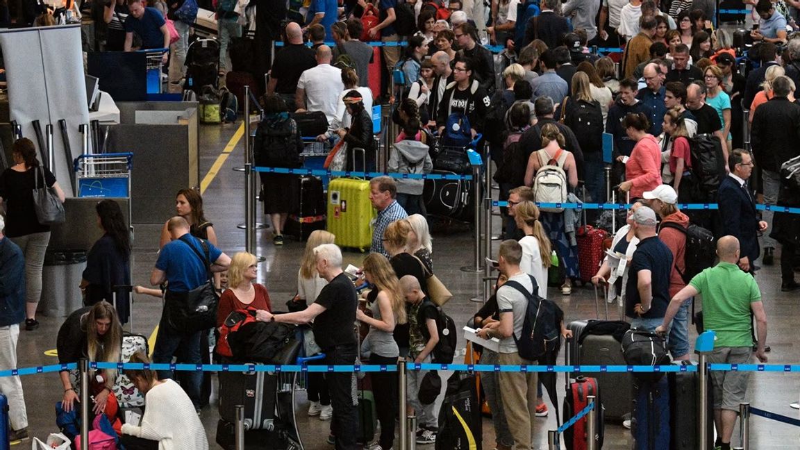 Köandet fortsätter på Arlanda. Foto: TT