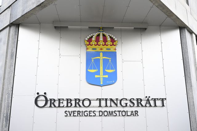 En polis har begärts häktad för grov misshandel. Förhandling sker i Örebro tingsrätt på tisdag. Arkivbild. Jessica Gow/TT