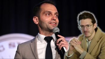 ”Jag älskar det här landet och säger det öppet, vilket är hur du vet att jag fortfarande inte har integrerat mig...”. Foto: Gage Skidmore, CC BY-SA 2.0, via Wikimedia Commons.