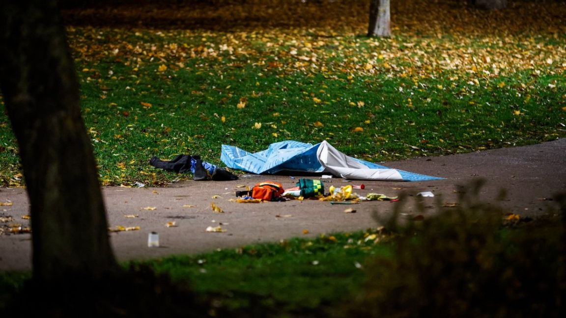 Man i 20-årsåldern sköts till döds i tisdags i stadsdelen Bäckby i Västerås. Foto: Christine Olsson/TT