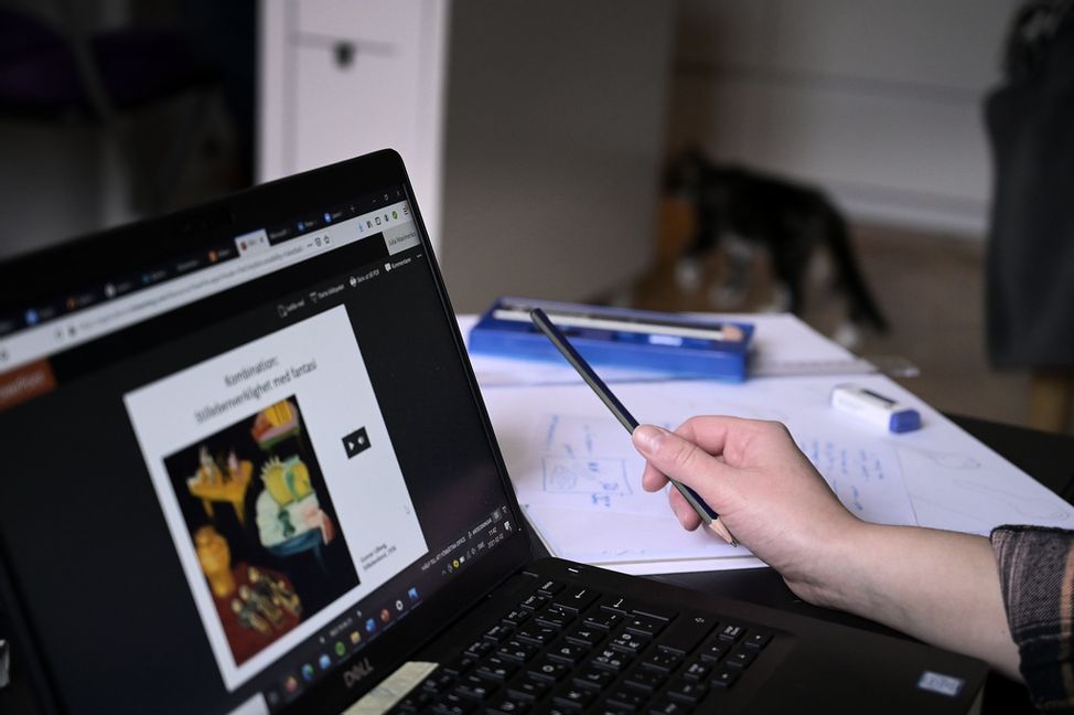 Moderaterna föreslår att självständig akademiskt arbete i vissa utbildningar tas bort. Arkivbild. Foto: Janerik Henriksson/TT