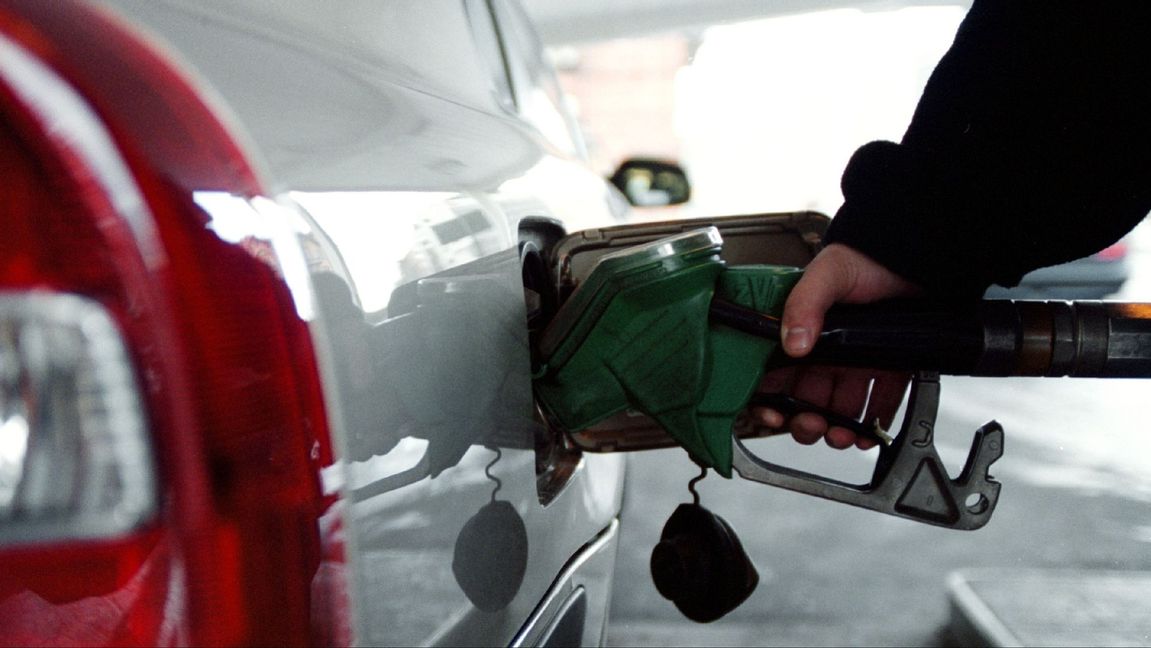 Genrebild. Bensinstationer i hela landet kommer tvingas höja priserna när EU:s nya utsläppshandelssystem införs 2027. Foto: Fredrik Persson/TT