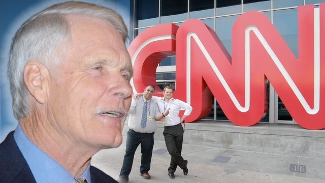 CNN:s skapare Ted Turner har gått ur tiden. Foto: lukeford.net (CC BY-SA 2.5) / Sbp1964 (CC BY-SA 4.0)