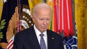 Den senaste gallupundersökningen är ingen munter läsning för den avgående presidenten Joe Biden. Foto: Susan Walsh/AP/TT