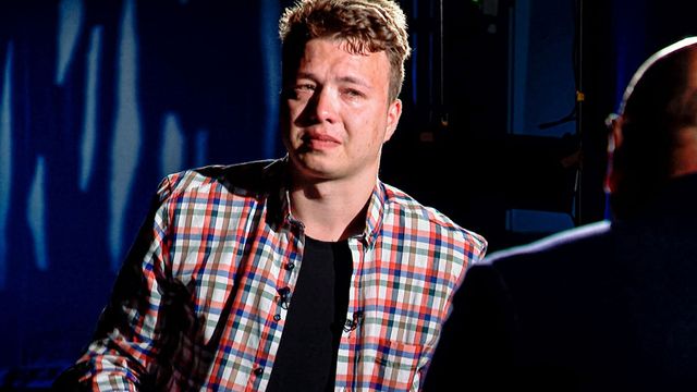 Roman Protasevitj har visats upp i Belarus. Foto: AP/TT