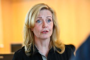 Centerpartiets näringspolitiska talesperson Elisabeth Thand Ringqvist (C) har nominerats till partiledare av Cuf. Foto: Lars Schröder/TT