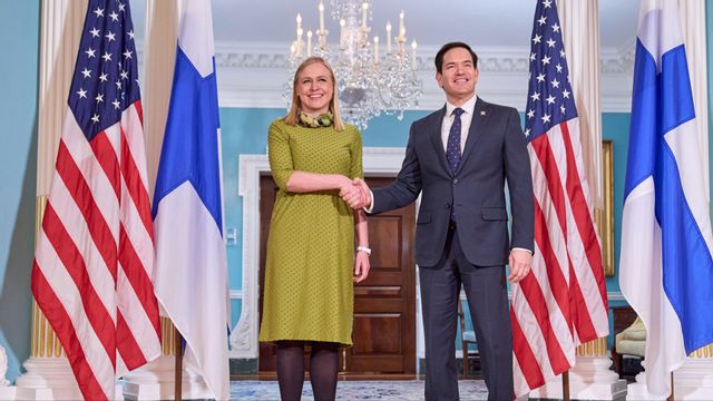 Finlands utrikesminister Elina Valtonen och USA:s utrikesminister Marco Rubio. Foto: Jacquelyn Martin/AP/TT