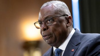 USA har åter attackerat mål i östra Syrien, enligt försvarsministern Lloyd Austin. Arkivbild. Foto: MANUEL BALCE CENETA/AP/TT