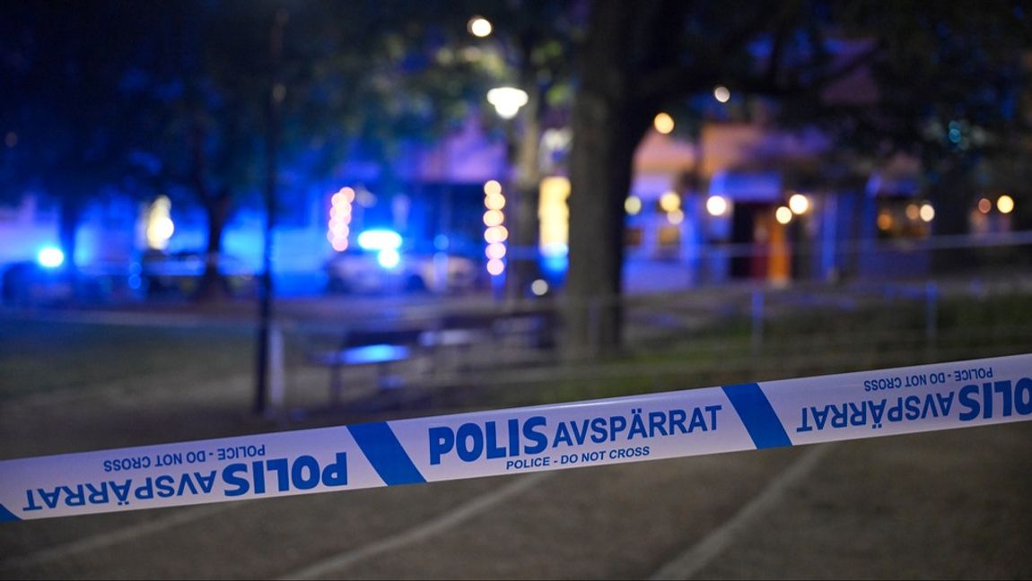 Polisens avspärrningar efter att en person inne på en restaurang skadats i en skottlossning i Midsommarkransen. Arkivbild. Foto: CHRISTINE OLSSON/TT