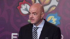 Uppgifter: Infantino lovar VM-final mot stöd
