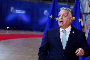 Den ungerske presidenten Viktor Orbán tycker inte att någon ska delta i Budapest Pride. Bilden togs i Bryssel på torsdagen. Foto: Omar Havana/AP/TT