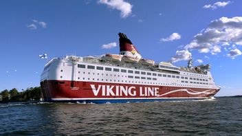 Viking Line svarar på kritiken om att de har fartyg som körs på rysk olja. Foto: Janerik Henriksson/TT