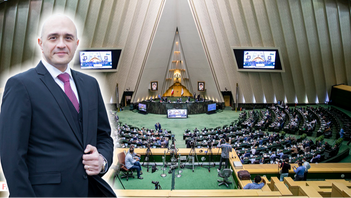 Den iranska regimen är en mästare på att använda både piska och morot. Foto: Fars News Agency, CC BY 4.0, via Wikimedia Commons