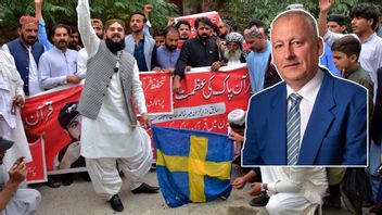 Sverige har ingen nytta av merparten av den muslimska världen, anser dagens debattör Johnny Hornbrink (SD). Foto: Arshad Butt/AP/TT / Pressbild