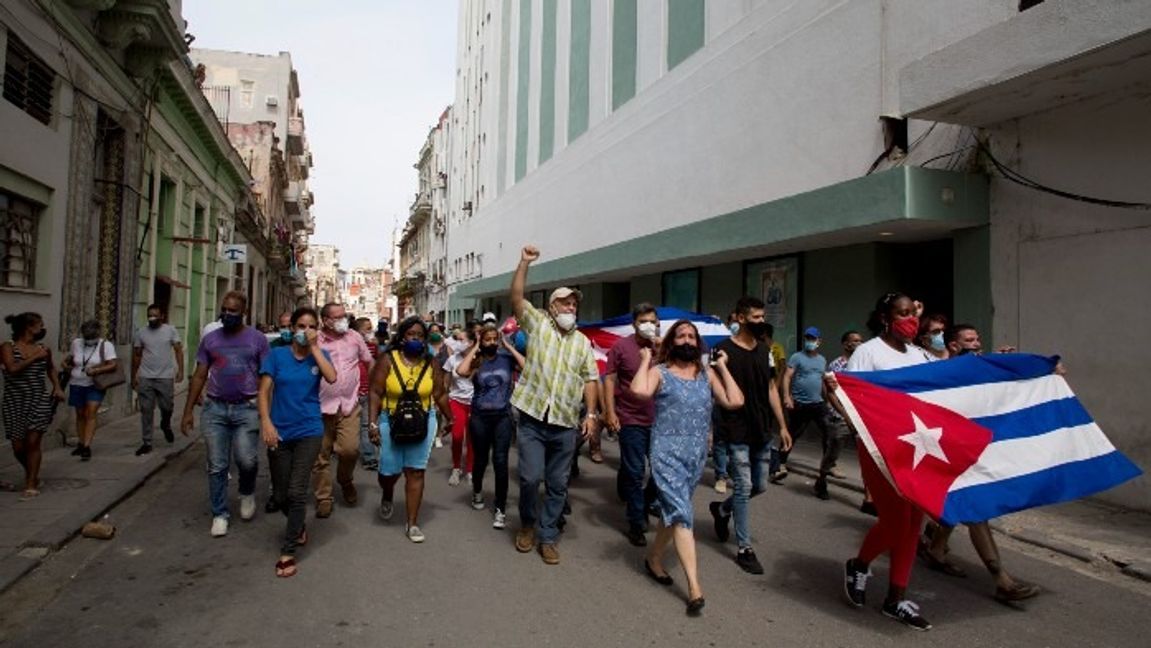 Demonstrationer i Kubas huvudstad Havanna. Foto: AP/Ismael Francisco