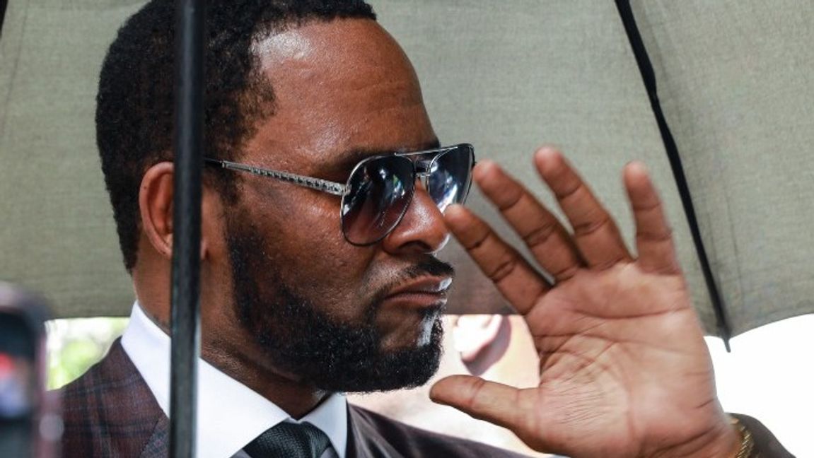 R Kelly anklagas för flera brott, bland annat sexuella övergrepp. Foto: Amr Alfiky/AP/TT