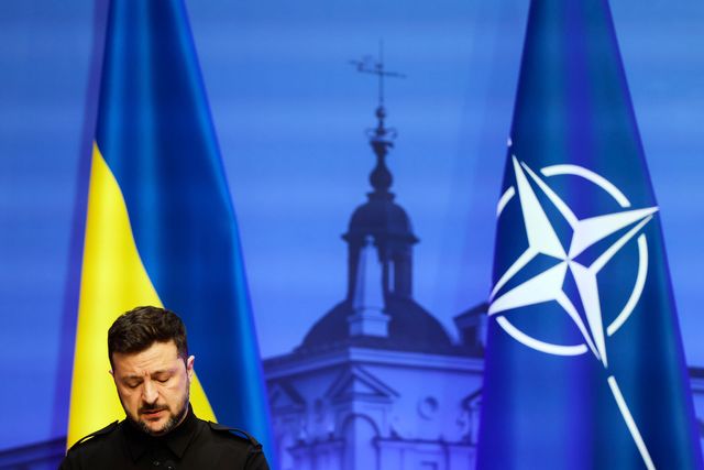 Ukrainas president Volodymyr Zelenskyj begärde mer stöd vid ett Natomöte i Vilnius i måndags. Foto: Mindaugas Kulbis/AP/TT