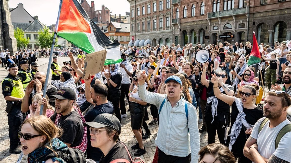 När Lunds universitet hade sin promovering krävdes en mängd poliser som beskydd. Foto: Johan Nilsson/TT 