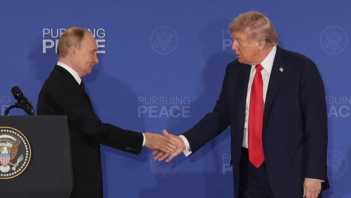 Vladimir Putin och Donald Trump i Alaska i augusti. Foto: Jae C. Hong/AP/TT