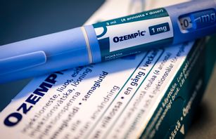 En förpackning med Ozempic injektionsvätska. Ozempic tillverkas av det danska företaget Novo Nordisk. Arkivbild. Foto: Johan Nilsson / TT