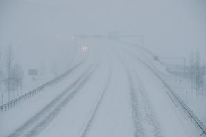Vädervarningar för snö och vind är utfärdade i stora delar av landet. Arkivbild. Foto: Mats Andersson/TT