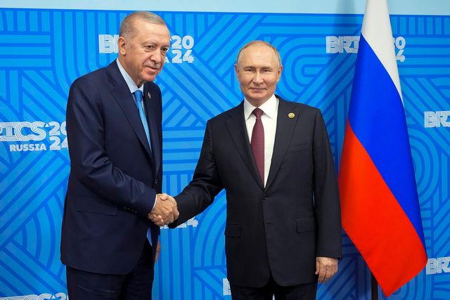Turkiets president Recep Tayyip Erdogan och Rysslands dito Vladimir Putin under ett Bricsmöte i ryska Kazan i fjol. Foto: Alexander Zemlianichenko/AP/TT