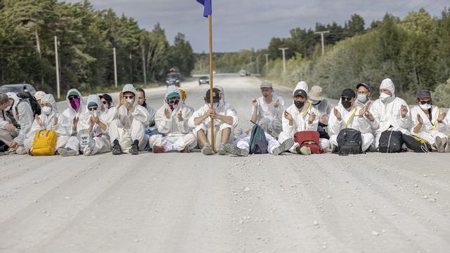 Cementa har flera gånger utsatts för aktivister som vill störa verksamheten. Till det kommer problem med att få tillstånd för verksamheten. Foto: Magnus Wennman/TT