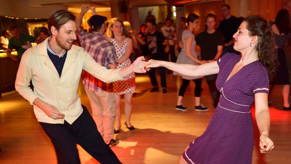 1 juli blir det okej att dansa på krogen. Foto: Henrik Montgomery/TT