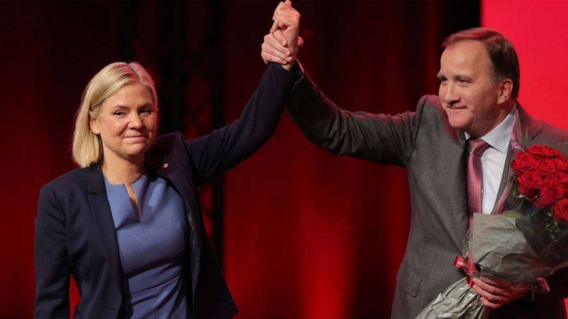 Magdalena Andersson och Stefan Löfven kan se tillbaka på ett händelserikt år och dessutom gå på julledighet med vind i opinionsseglen. Foto: Adam Ihse/TT