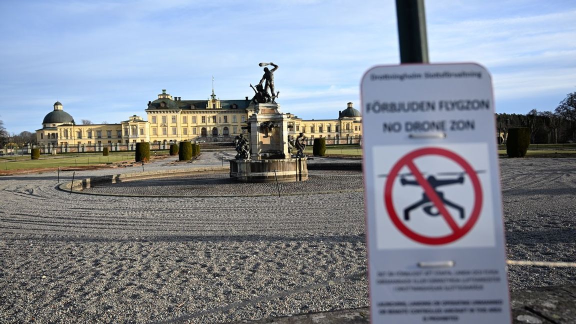 Det är inte tillåtet att flyga drönare över Drottningholms slott. Arkivbild. Foto: Henrik Montgomery/TT