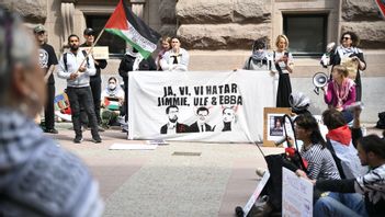 Framförallt ledamöter från Tidöpartierna upplever hot, medan partier till vänster uppfattar dem som mer trevliga. Foto: Lars Schröder/TT 