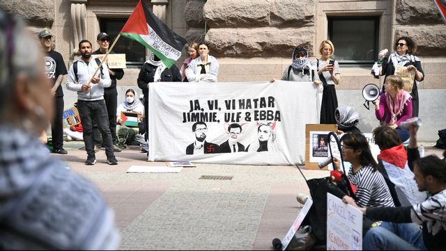 Framförallt ledamöter från Tidöpartierna upplever hot, medan partier till vänster uppfattar dem som mer trevliga. Foto: Lars Schröder/TT 