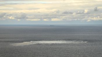 Vem sprängde Nordstream? Gåtan väntar fortfarande på svar. Foto: Danska Forsvaret/TT 