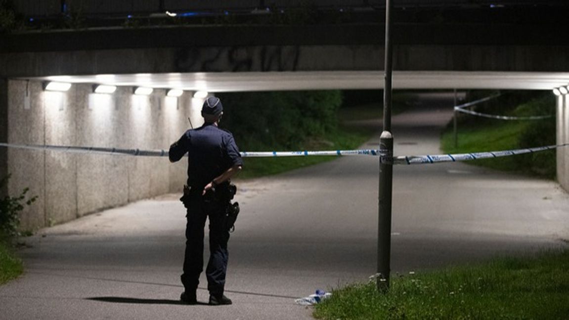 Det var sent på kvällen den 9 juli som en pojke hittades skjuten i Bagarmossen. Foto: MICKAN MÖRK/TT