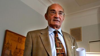 Vill Ulf Kristersson ha förtroende måste han låta mer som Adelsohn än Jan Eliasson. Foto: Björn Larsson Ask/SvD/TT /  