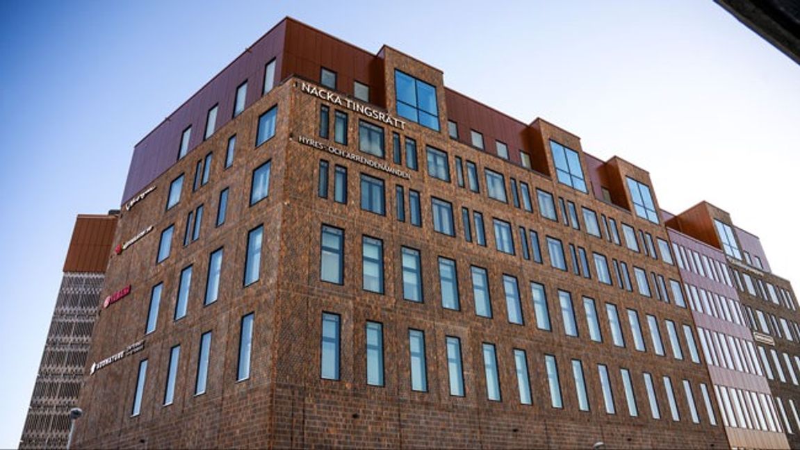 Mannen åtalas för att ha hotat skjuta sina 26 kollegor. Foto: Claudio Bresciani/TT.