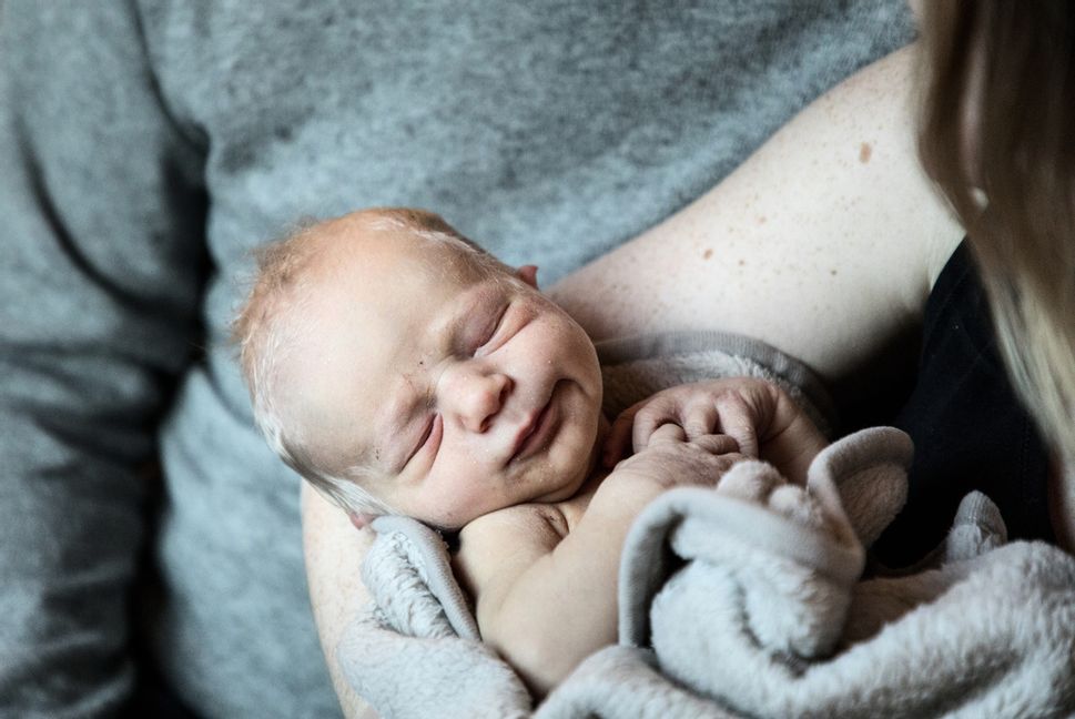 Nästan alla barn smittas av RS-virus före två års ålder och ungefär vart femtionde smittat barn blir så svårt sjukt att sjukhusvård blir nödvändig. Arkivbild. Christine Olsson/TT