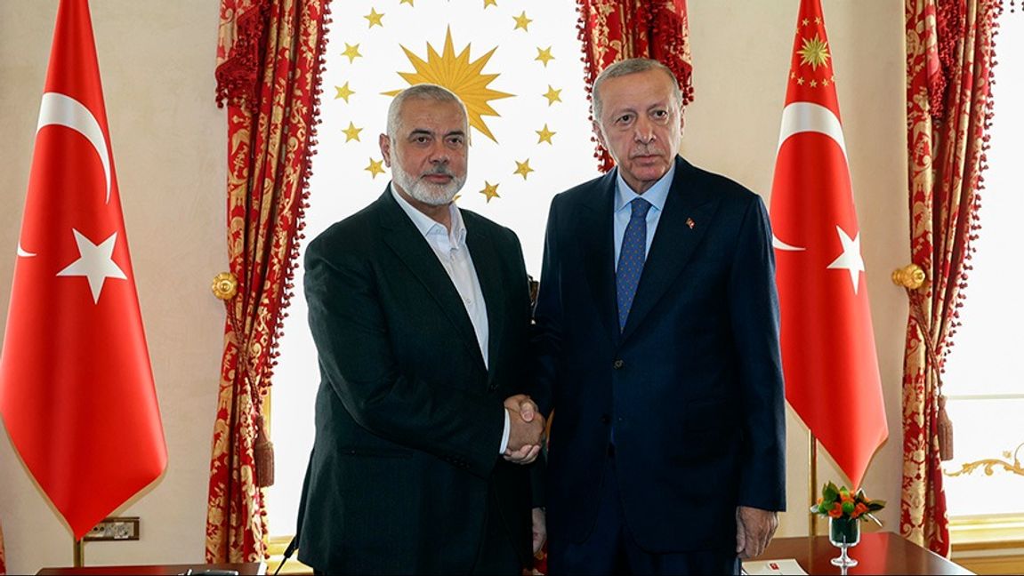 Ismail Haniyeh och Recep Tayyip Erdoğan under lördagens möte i Istanbul. Foto: Turkiets president/AP/TT