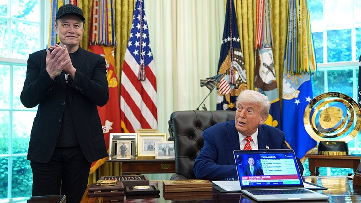 En bitter konflikt har brutit ut mellan Elon Musk och Donald Trump. Foto: Evan Vucci/AP/TT