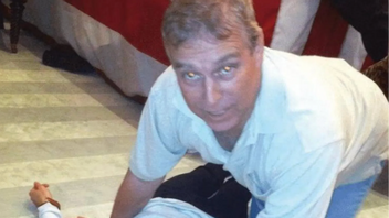 Ex-prins Andrew Mountbatten-Windsor har återkommande nekat anklagelser mot sig. Foto: Amerikanska justitiedepartementet via BBC