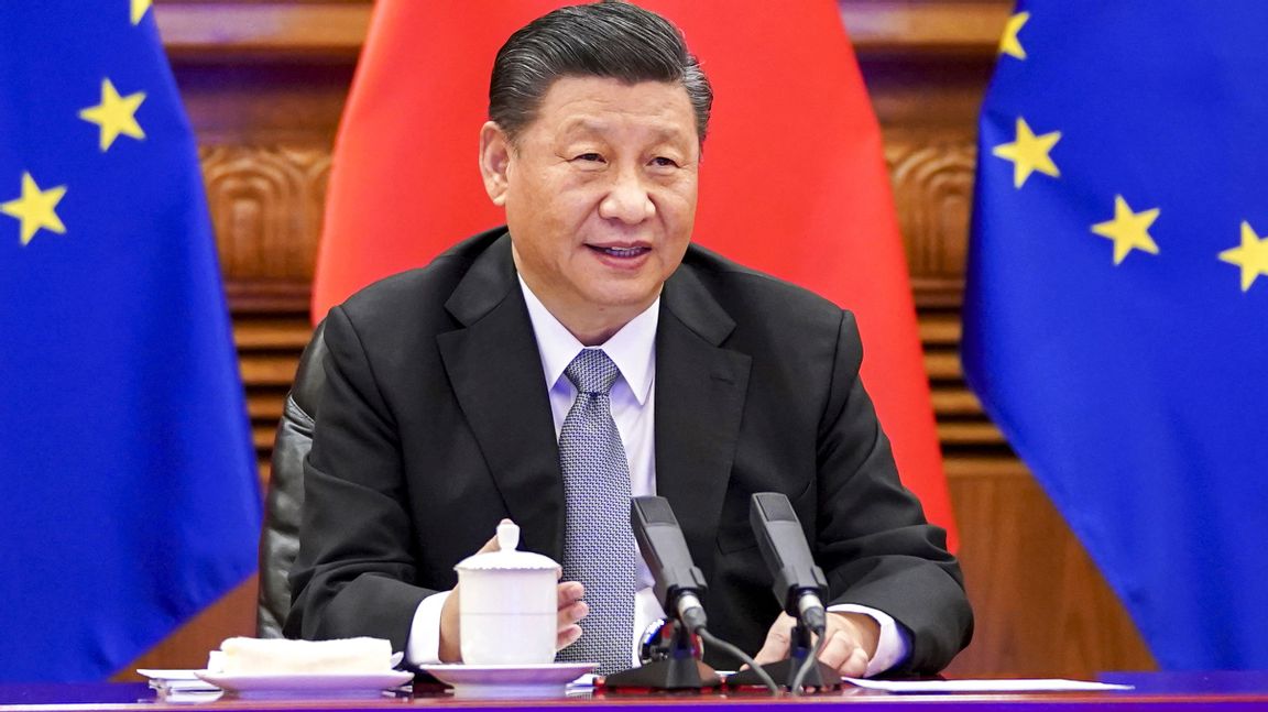 Xi Jinping, generalsekreterare för Kinas kommunistiska parti och landets högste ledare, när investeringsavtalet med EU slöts vid årsskiftet. Foto: Li Xueren, Xinhua/AP/TT