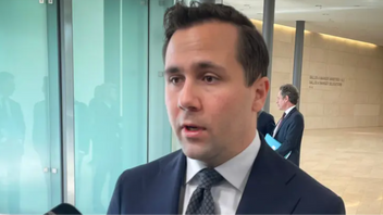 Sveriges bistånds- och utrikeshandelsminister Benjamin Dousa (M). Foto: Wiktor Nummelin/TT