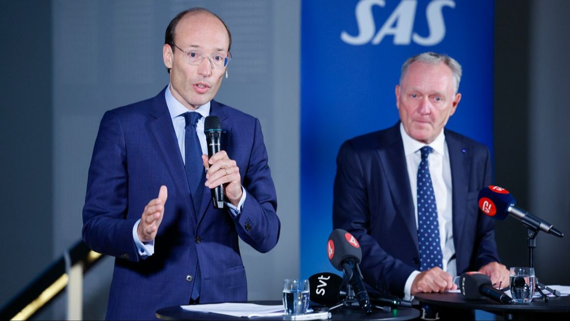 Anko van der Werff, VD och koncernchef för SAS och Carsten Dilling styrelseordförande i SAS under en pressträff på SAS huvudkontor. Foto: Christine Olsson/TT